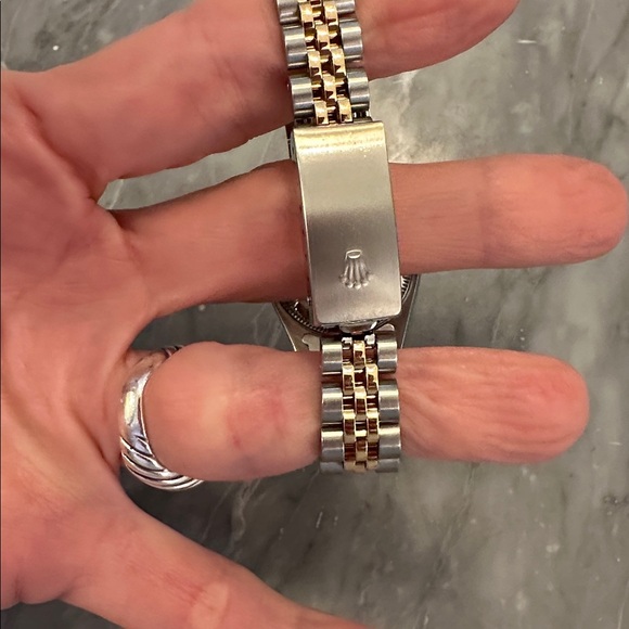 Women’s ROLEX WATCH - Picture 12 of 15